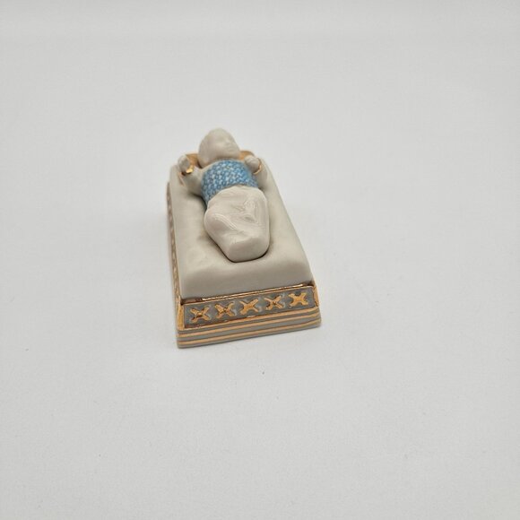 Lenox China First Blessing Nativity Baby Jesus - Picture 5 of 8